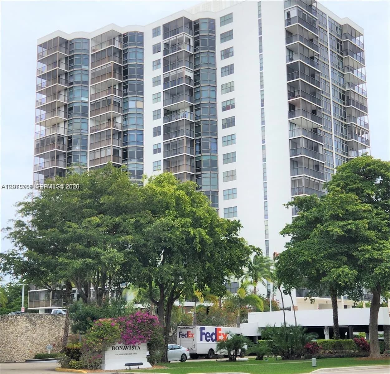 3375 N Country Club Dr # 203, Aventura FL 33180