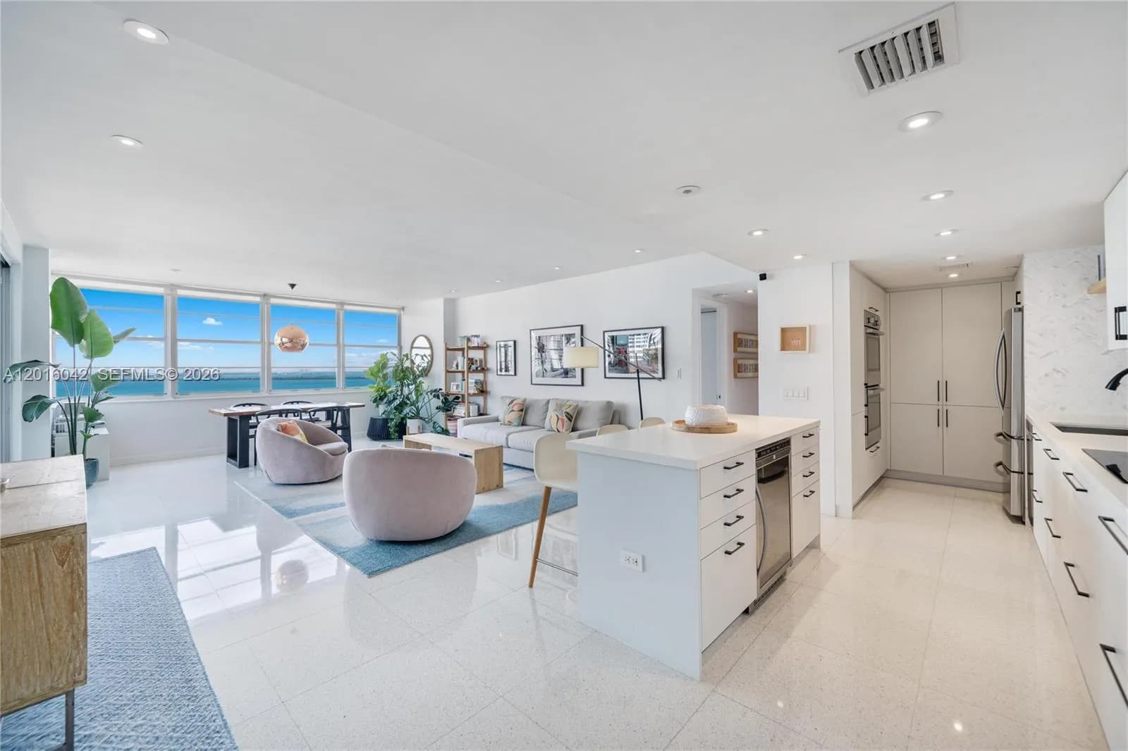 2 bedroom 2 bath for sale at 20 Island Ave # 1401, Miami Beach FL 33139