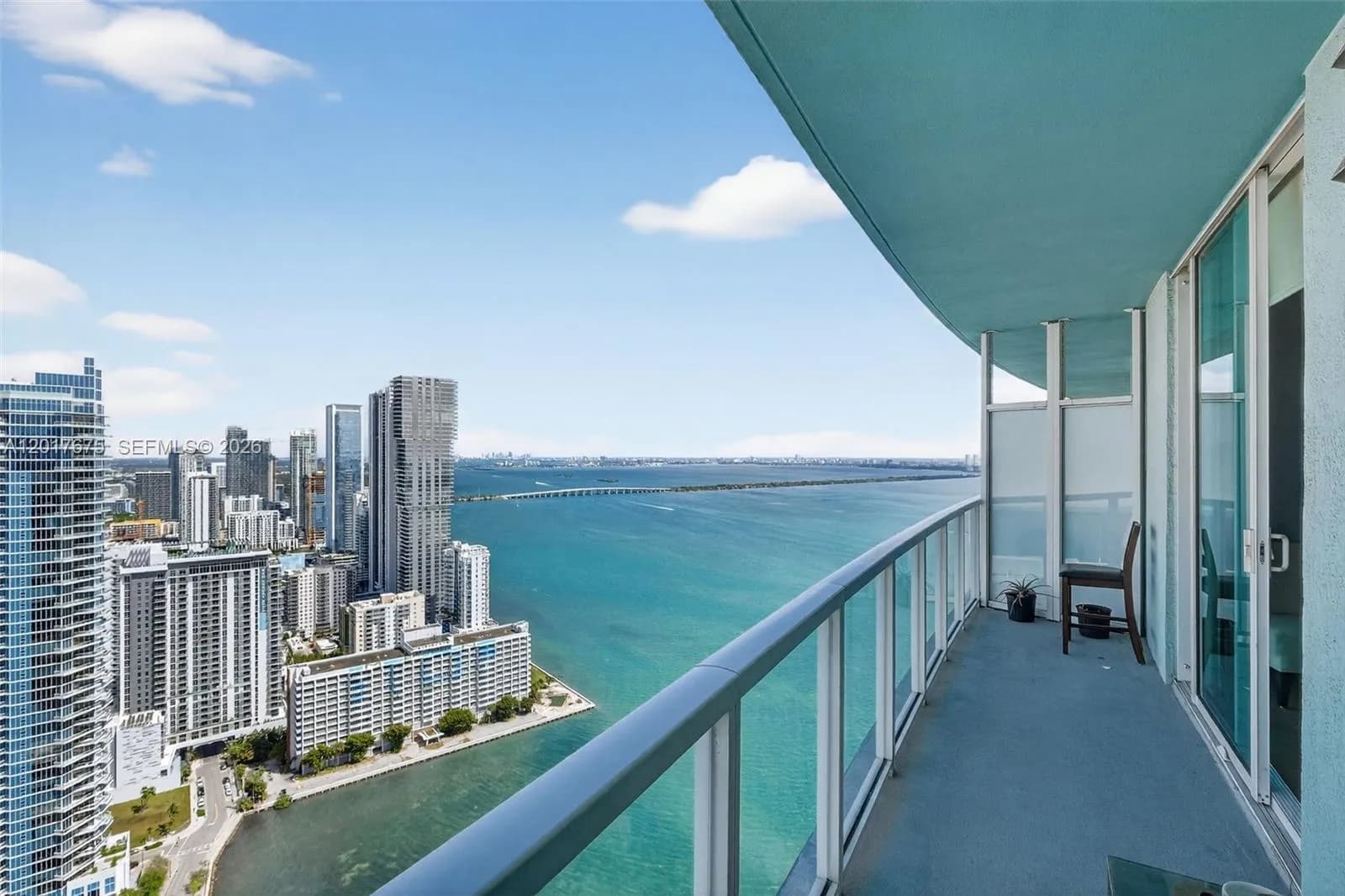 1 bedroom 1 bath for sale at 1900 N Bayshore Dr # 4606, Miami FL 33132