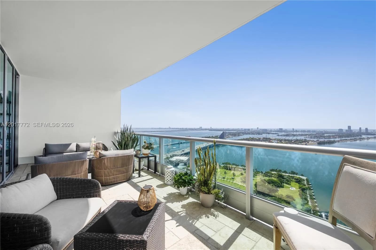 1 bedroom 2 bath for sale at 900 Biscayne Blvd # 4205, Miami FL 33132