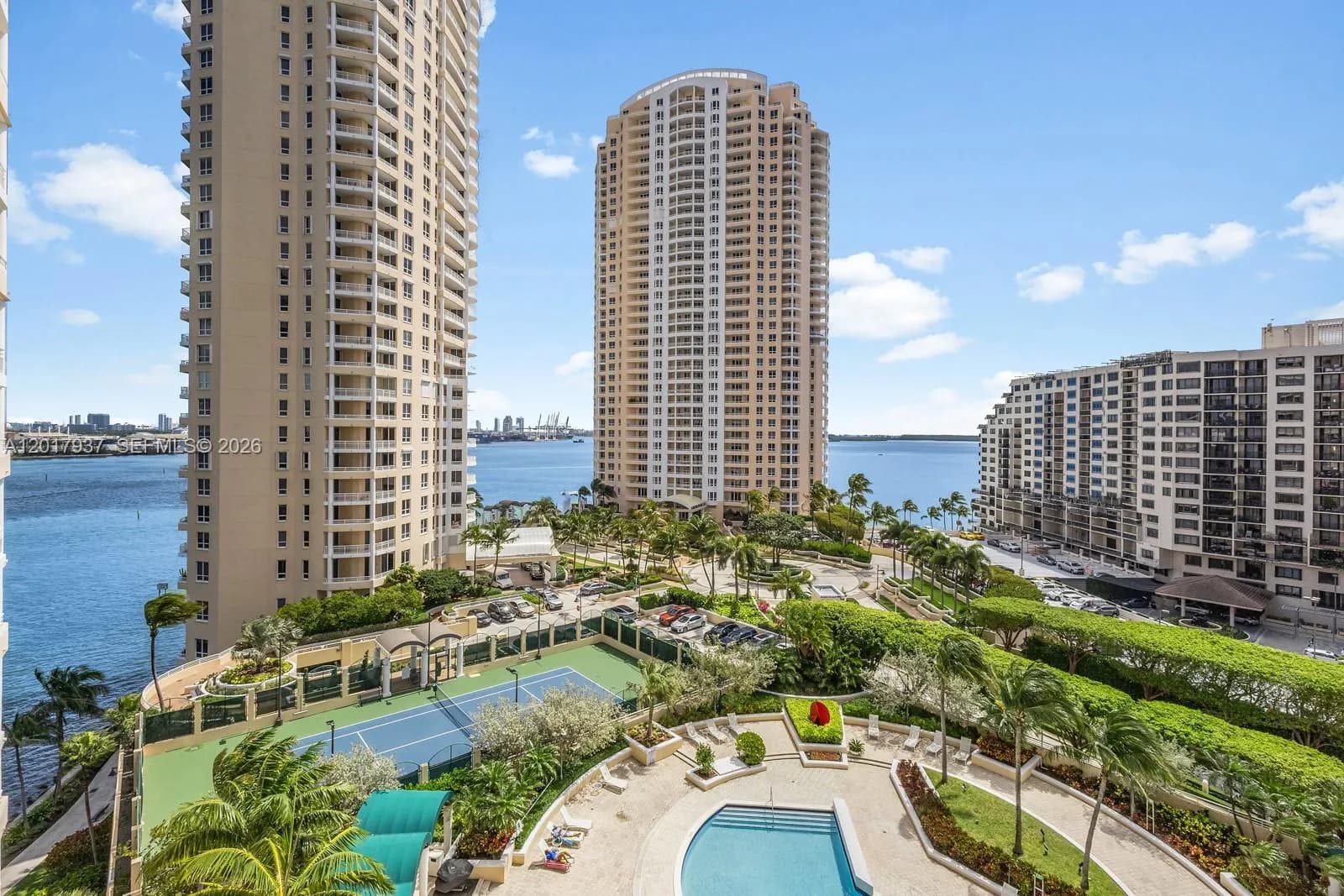 2 bedroom 2 bath for sale at 888 Brickell Key Dr # 1207, Miami FL 33131