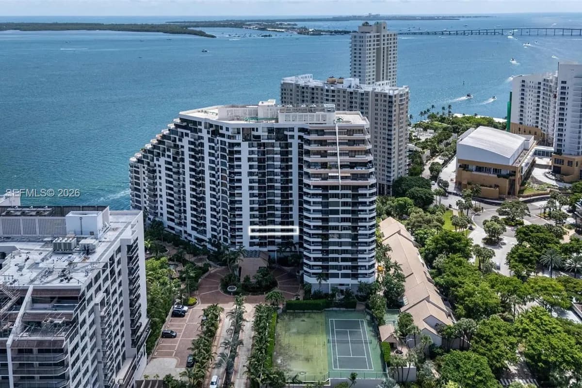 520 Brickell Key Dr # A710, Miami FL 33131
