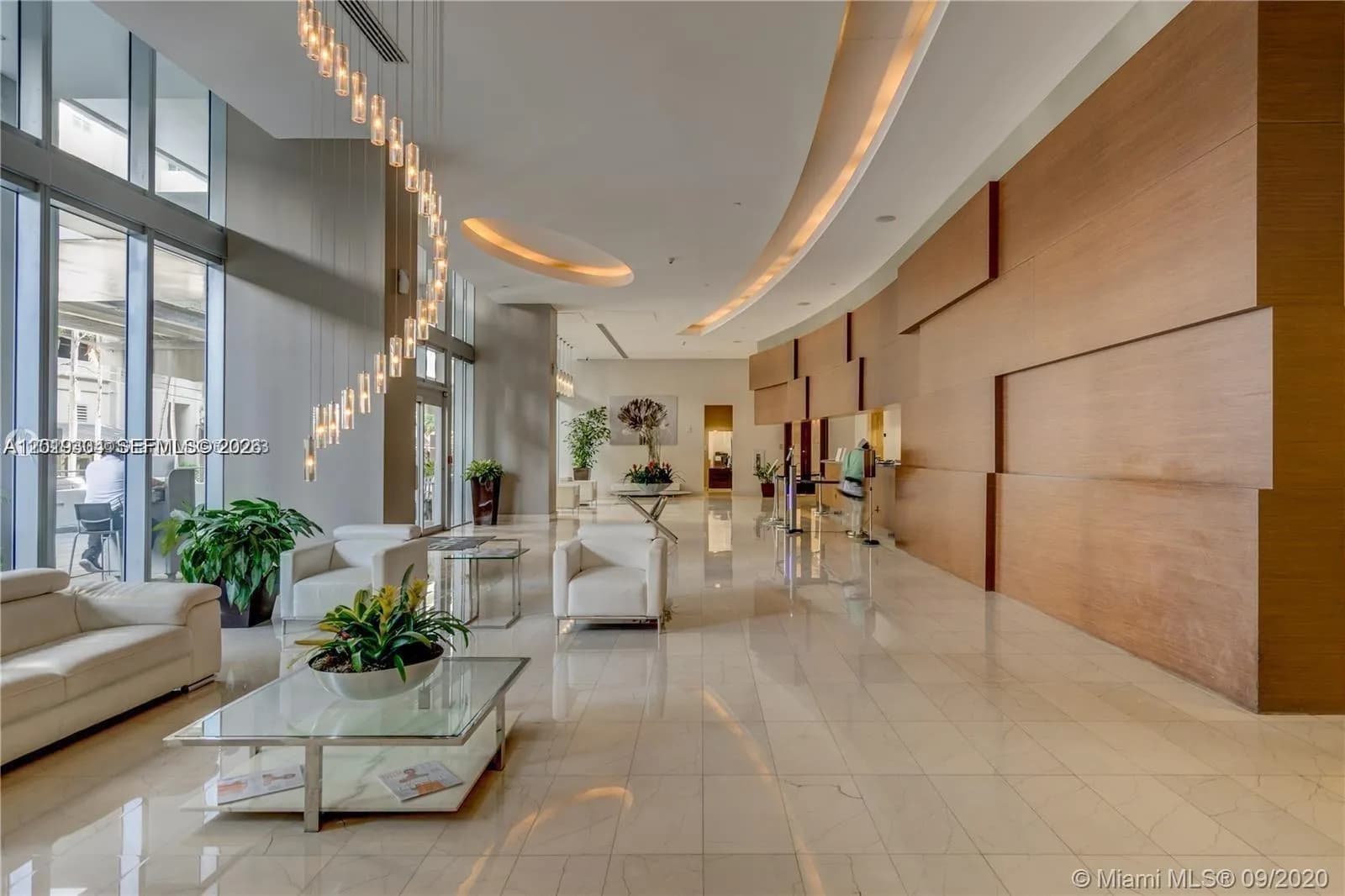 1 bedroom 1 bath for sale at 1111 SW 1 ave # 2215, Miami FL 33130