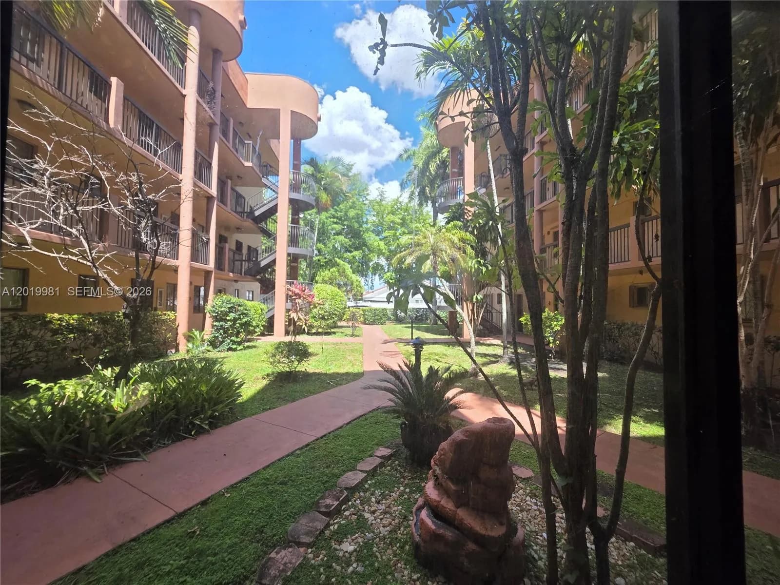 5500 W 21st Ct # 306, Hialeah FL 33016