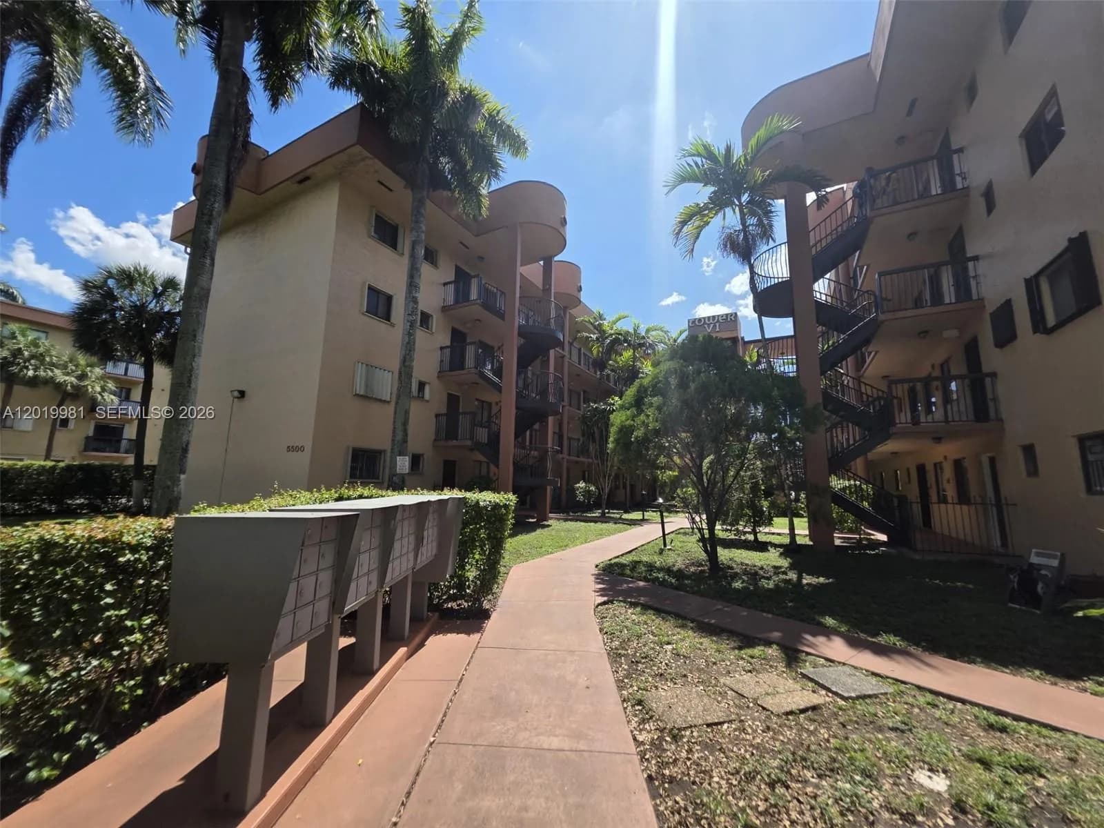 5500 W 21st Ct # 306, Hialeah FL 33016