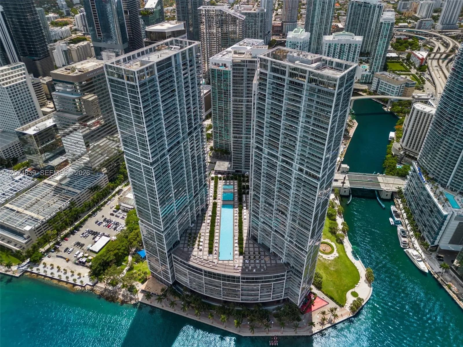 1 bedroom 1 bath for sale at 495 Brickell Ave # 409, Miami FL 33131
