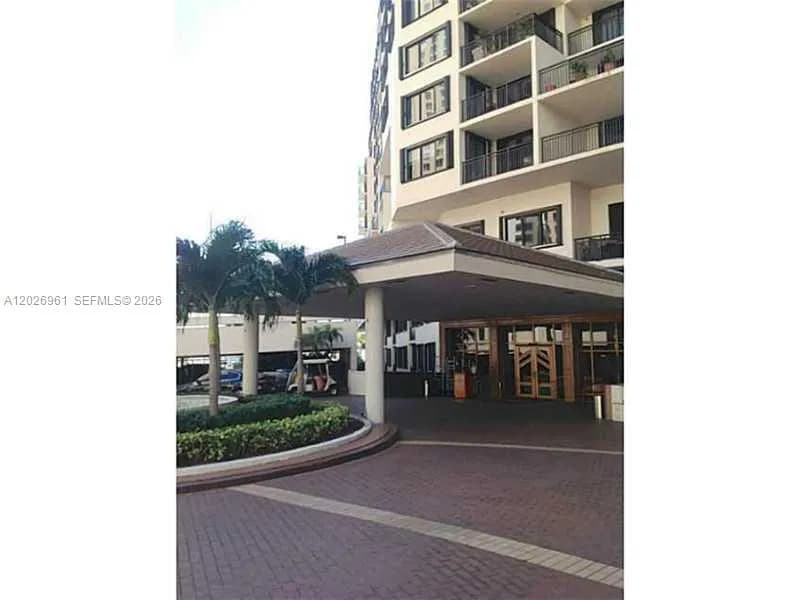 1 bedroom 1 bath for sale at Brickell Key Dr Brickell Key Dr # 410, Miami FL 33131