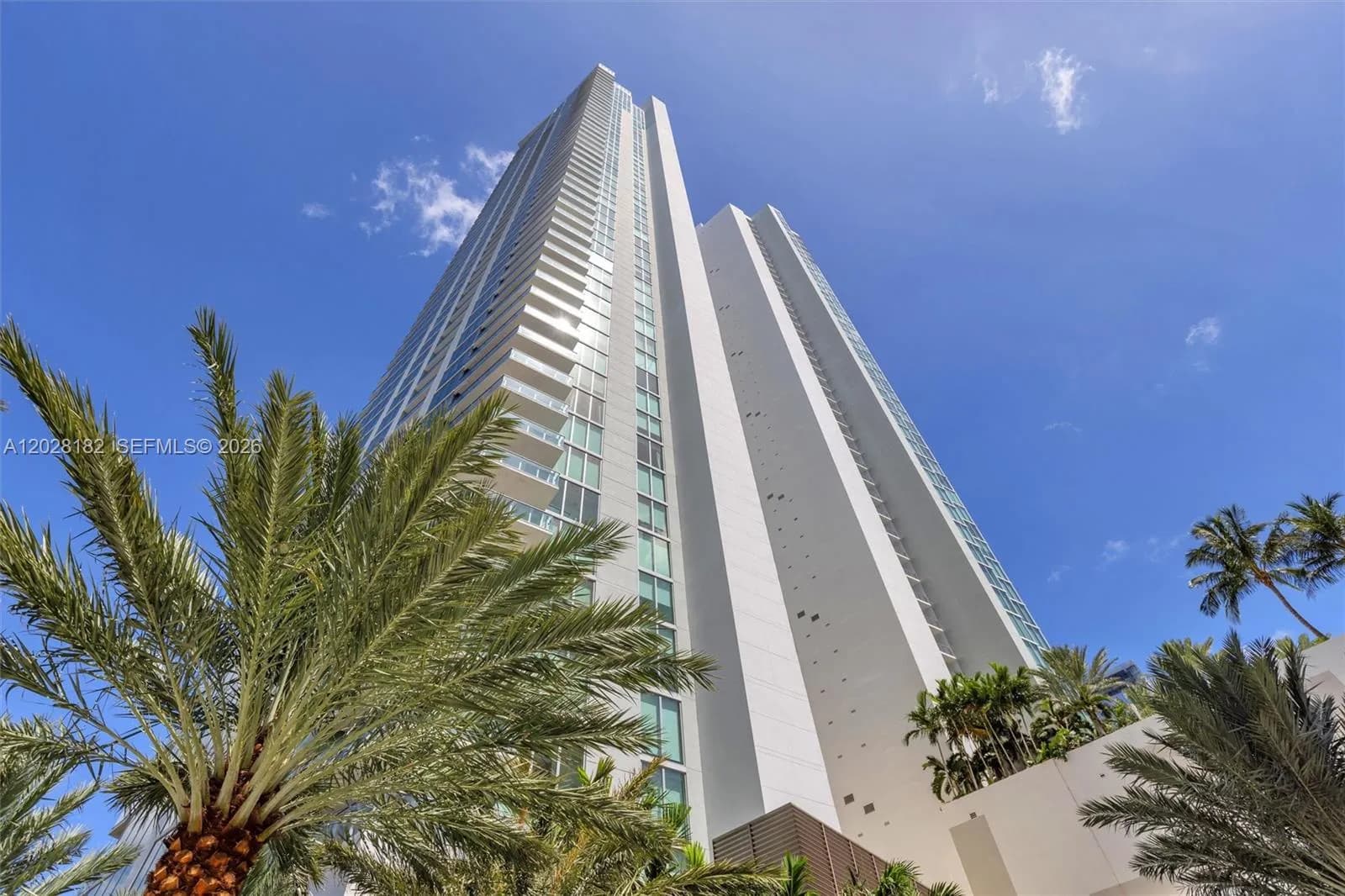 3 bedroom 4 bath Residential for sale at 2900 NE 7th Ave # 402, Miami FL 33137
