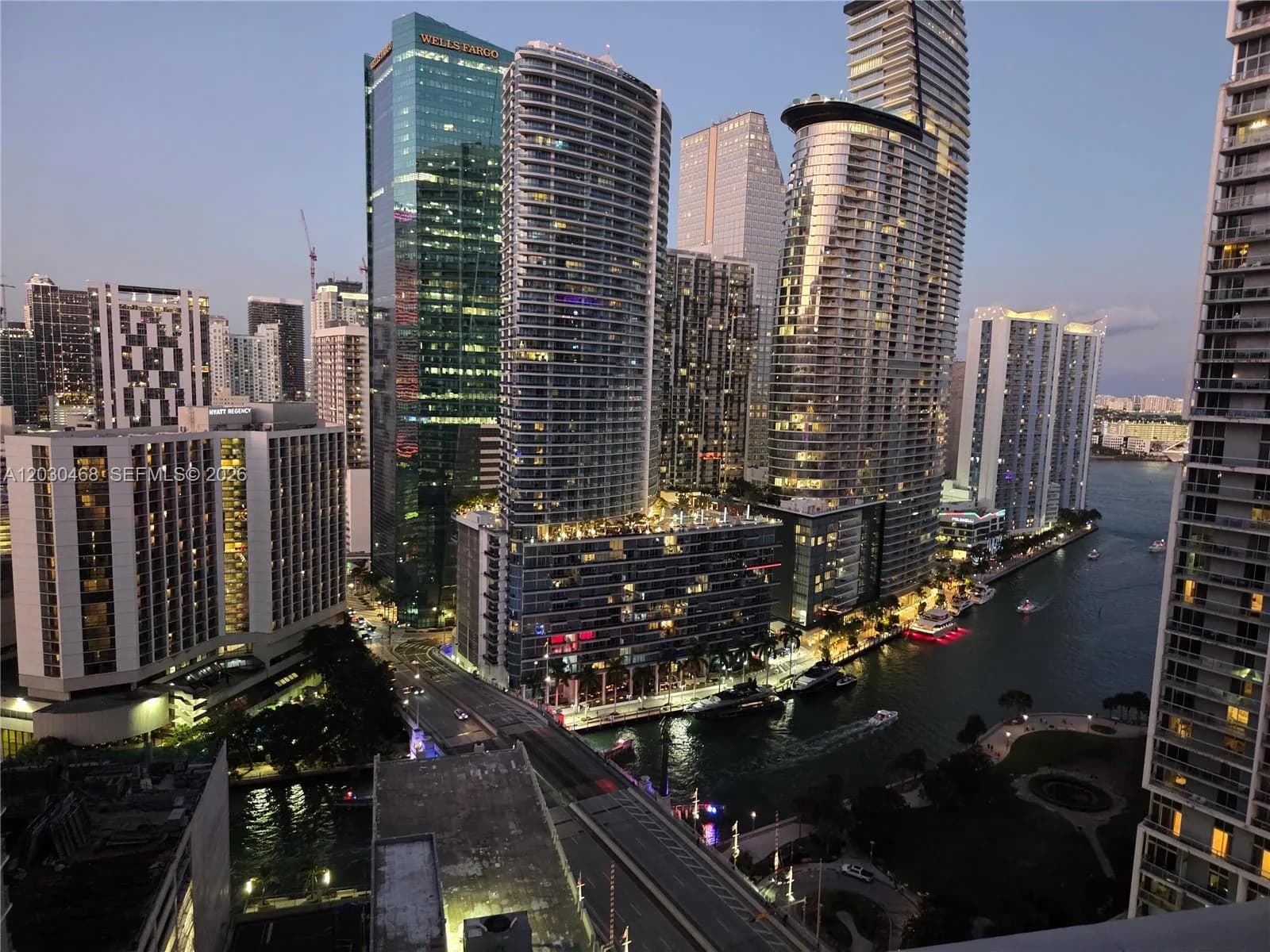 2 bedroom 2 bath Residential for sale at 500 Brickell Ave # 3105, Miami FL 33131