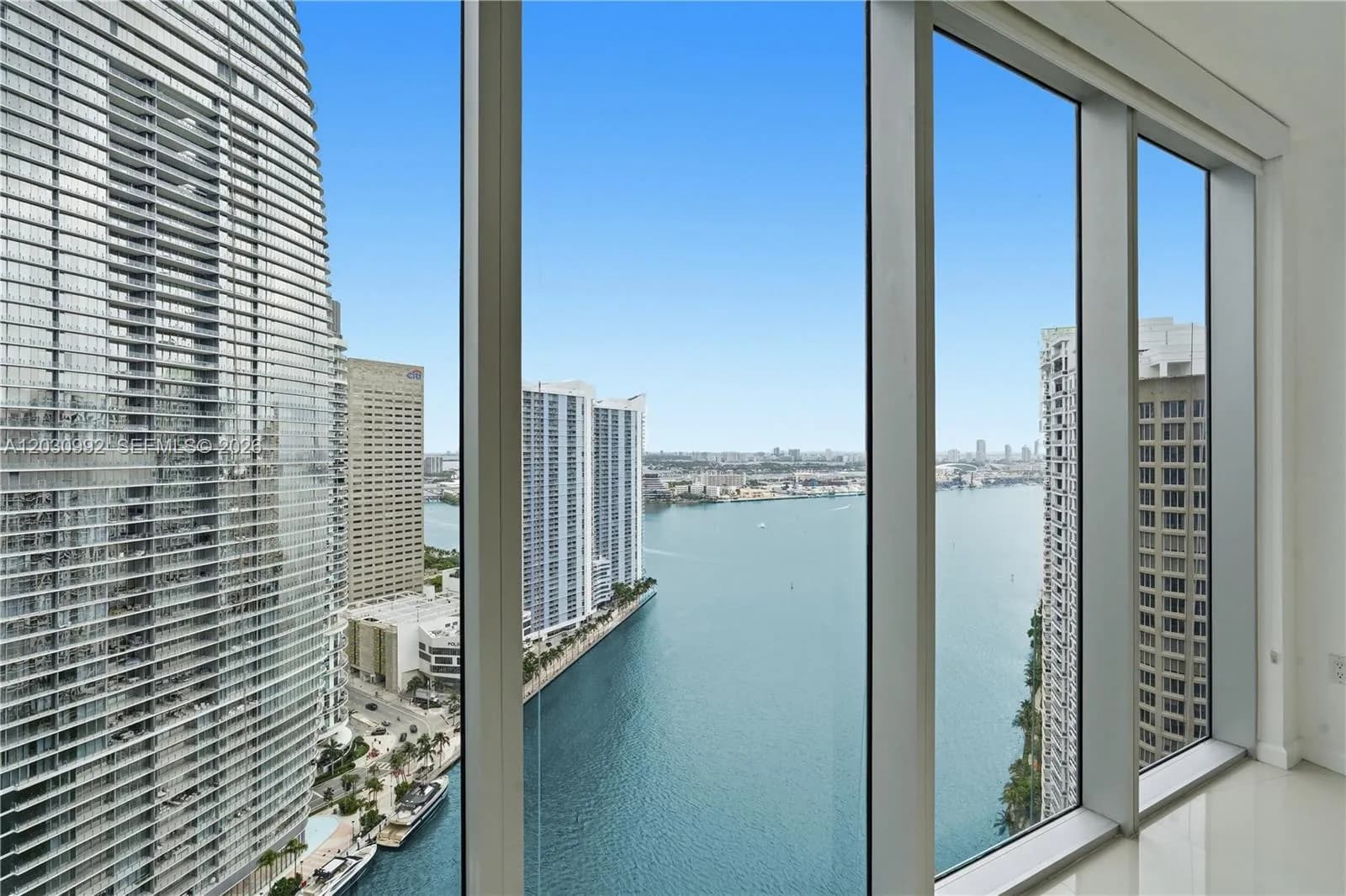 2 bedroom 2 bath for sale at 465 Brickell Ave # 3202, Miami FL 33131