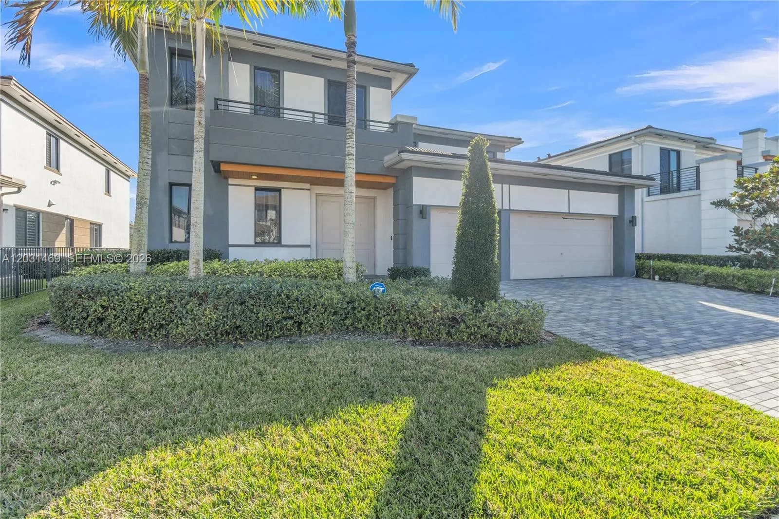 4 bedroom 5 bath Residential for sale at 10890 Shore St, Parkland FL 33076