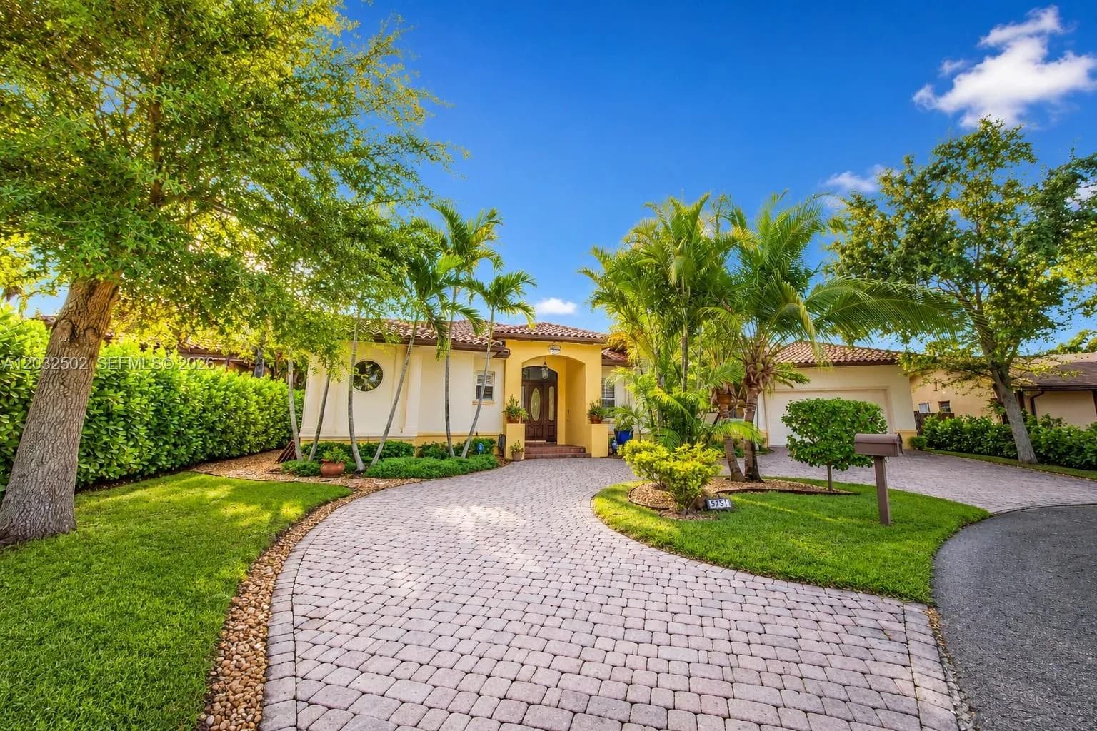 5751 SW 59th PL # 5751, South Miami FL 33143