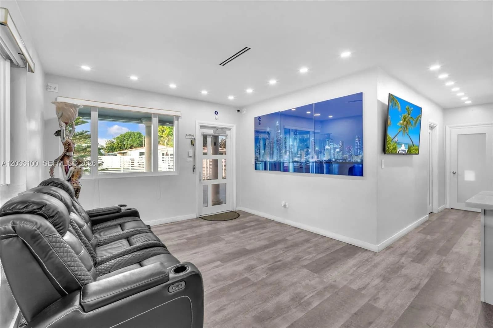 380 W 30th St # 0, Hialeah FL 33012