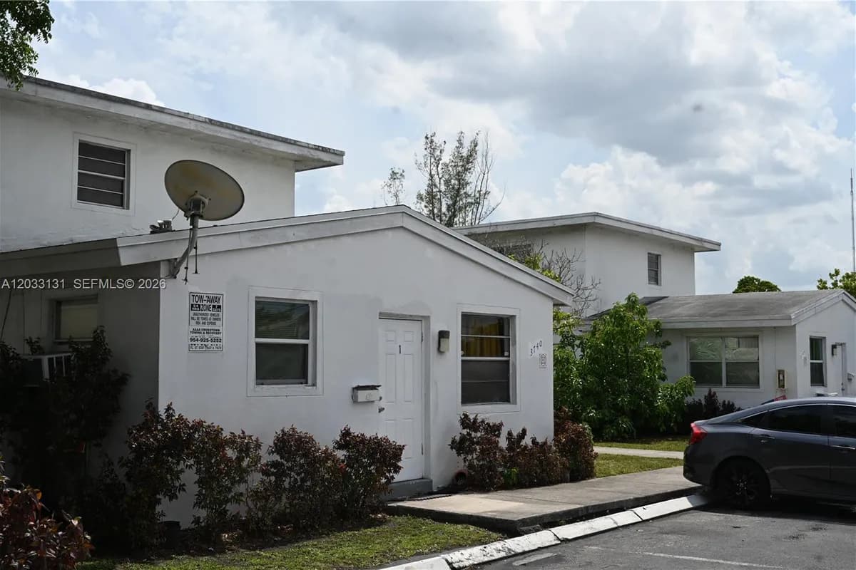 3740 W Hallandale Beach Blvd, Pembroke Park FL 33023