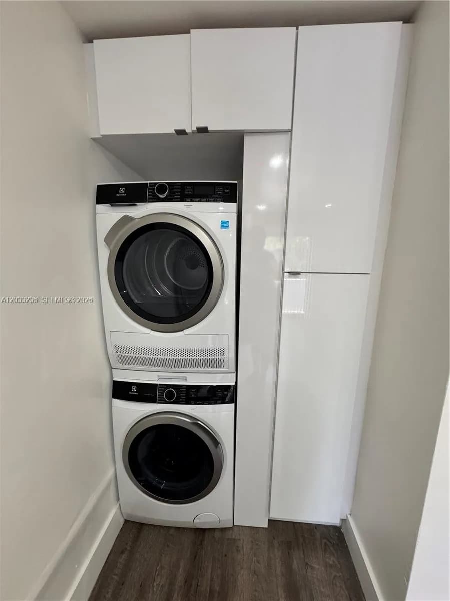3011 SW 1st Ave # 6, Miami FL 33129