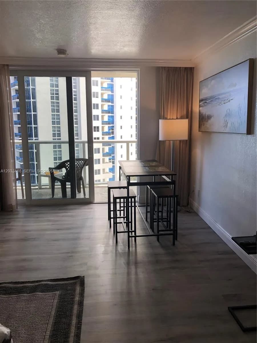 19201 Collins Ave # 806, Sunny Isles Beach FL 33160