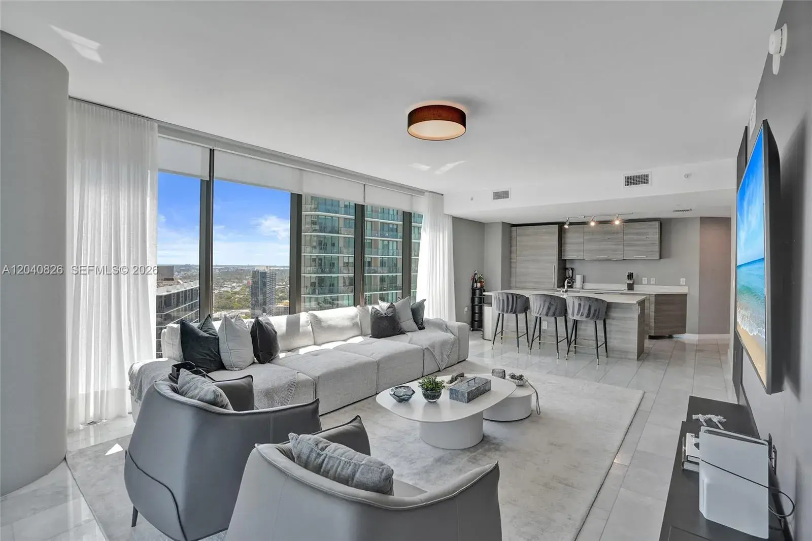 650 NE 32nd St # 3901, Miami FL 33137