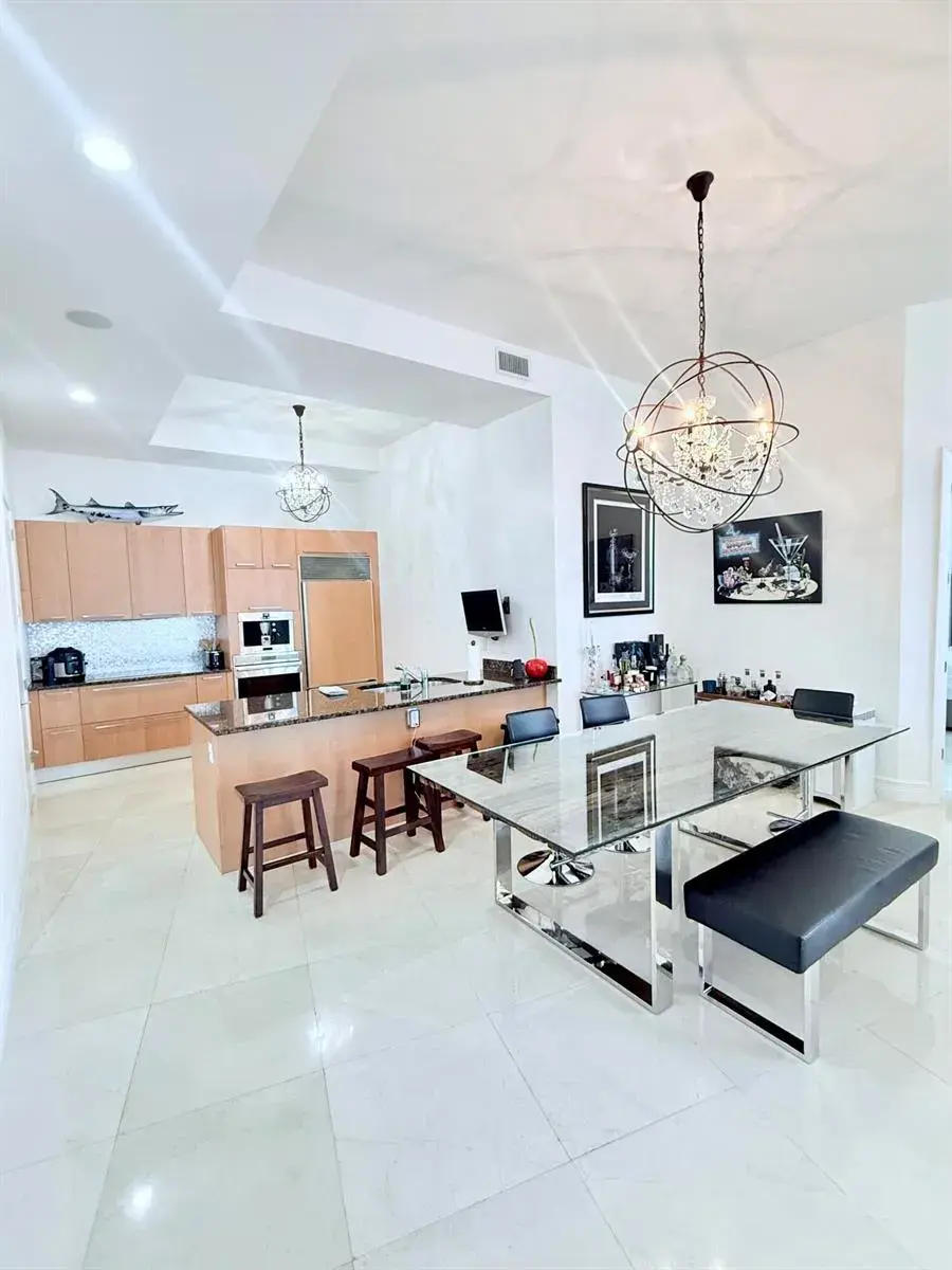 15811 Collins Avenue, Sunny Isles Beach FL 33160
