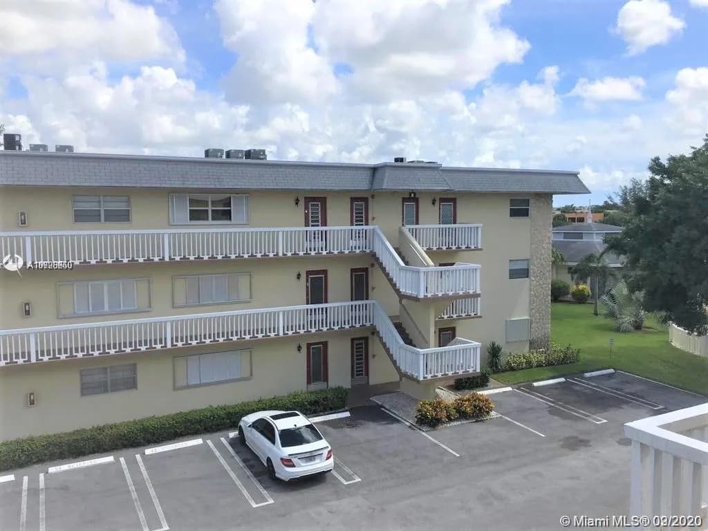 4341 NW 16th St # 206, Lauderhill FL 33313