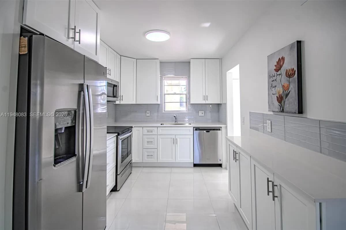 2541 Aragon Blvd # 105, Sunrise FL 33322