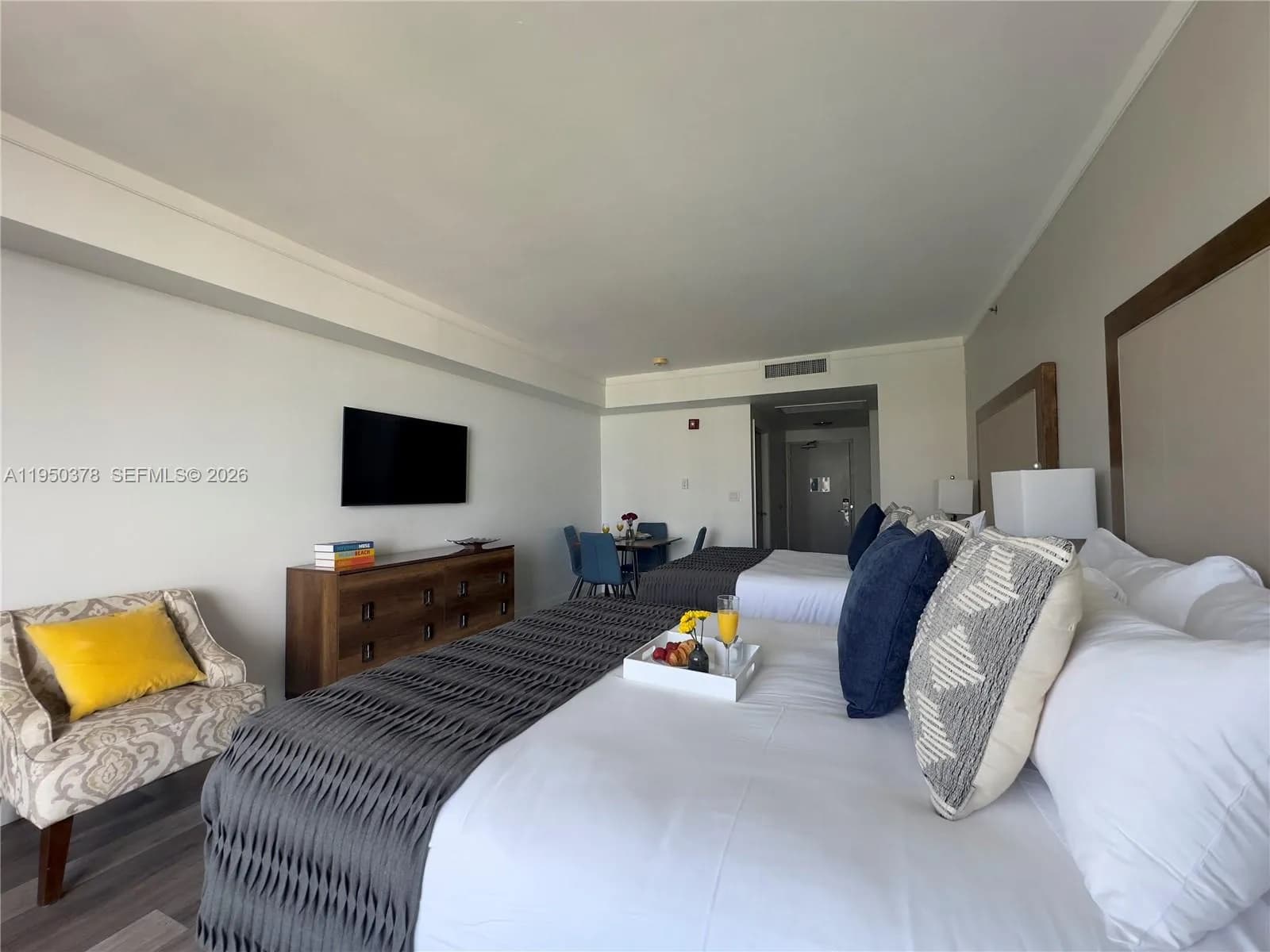 2889 Mcfarlane Rd # 1409, Miami FL 33133