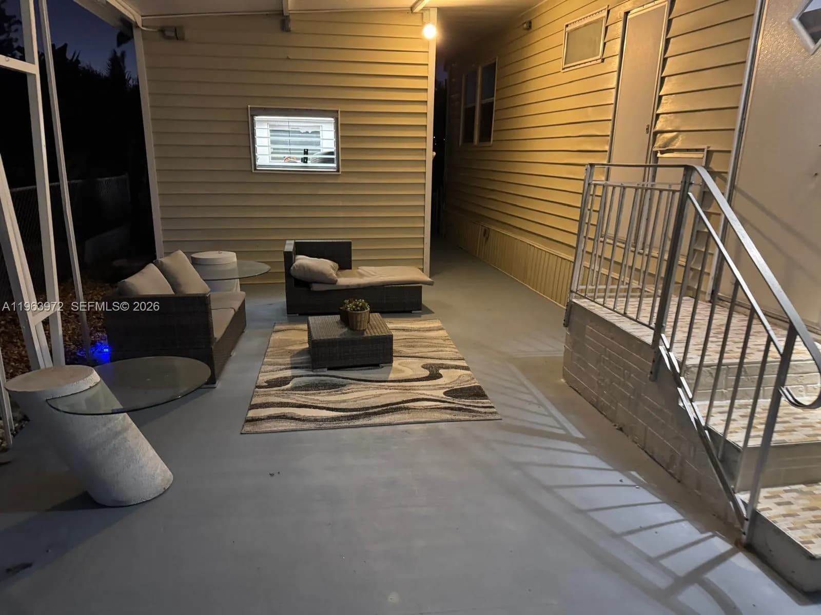 1721 SW 84th Ave, Davie FL 33324