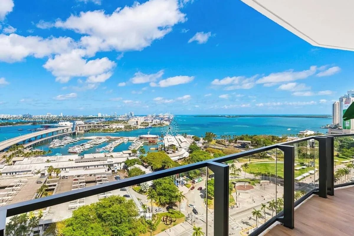 398 NE 5th St # 3811, Miami FL 33132