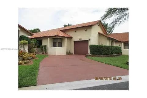 601 SW 113th Ave, Pembroke Pines FL 33025