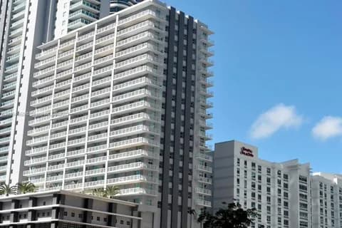 1050 Brickell Ave # 420, Miami FL 33131