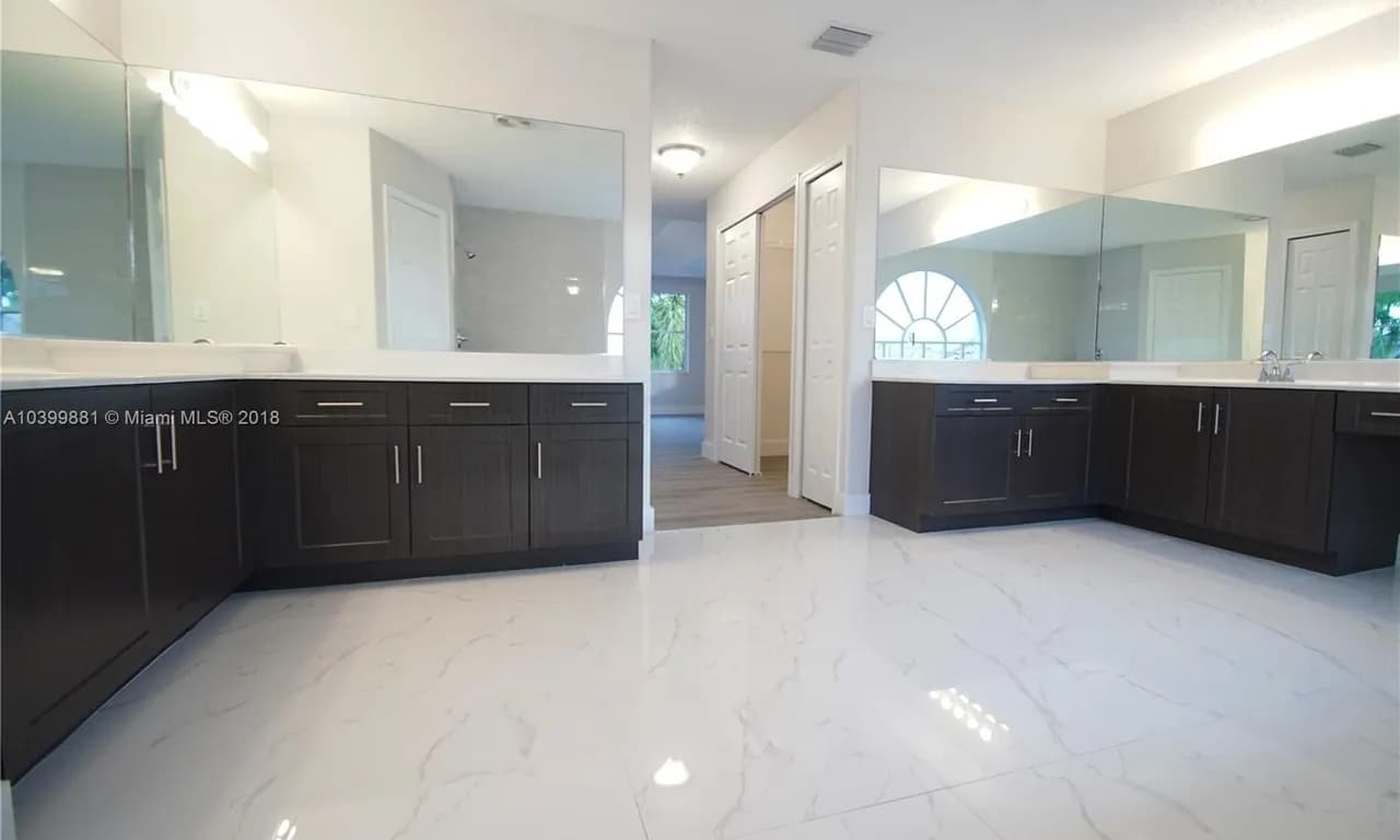 2383 SW 181st Ter, Miramar FL 33029