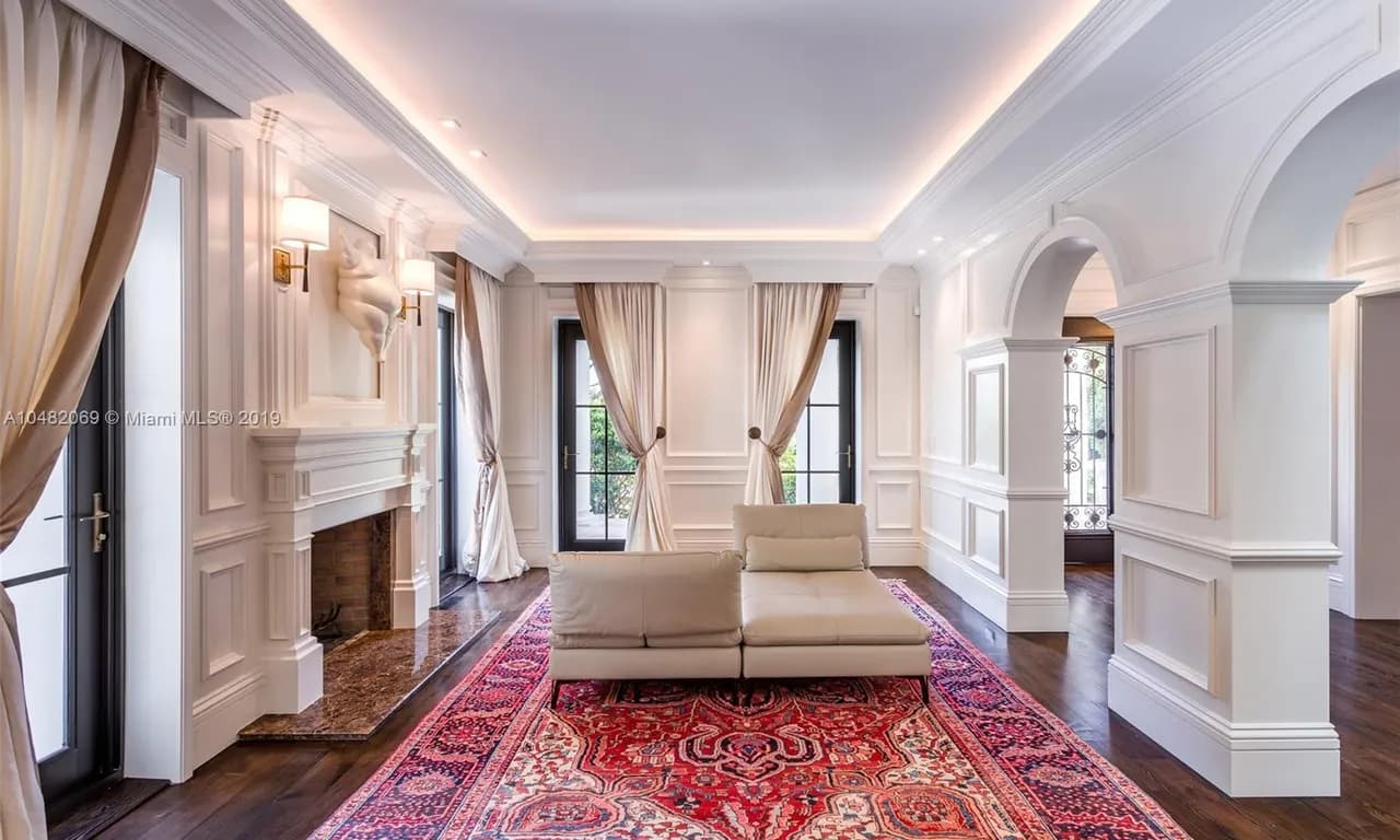 2131 S Bayshore Dr, Miami FL 33133