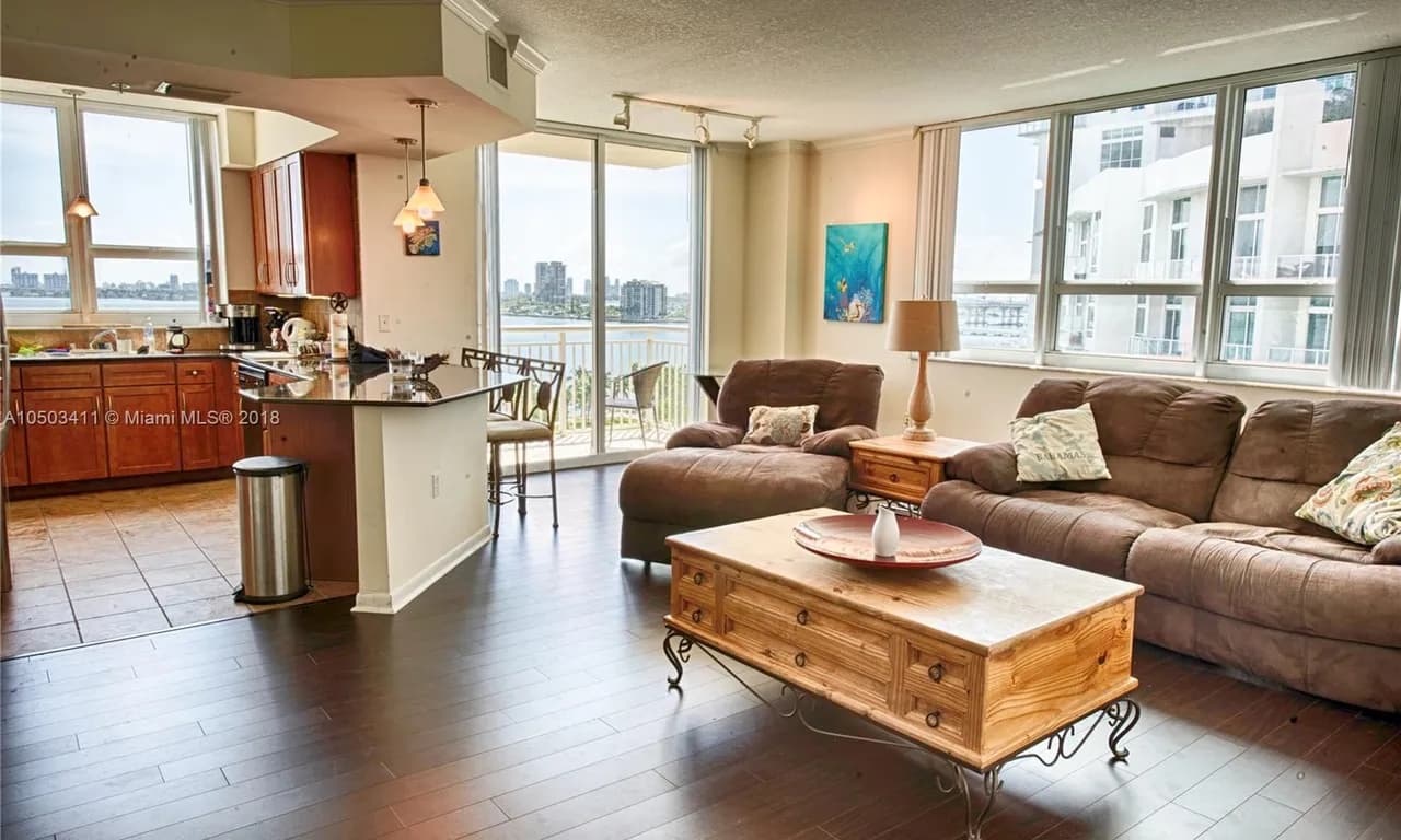 2000 N Bayshore Dr # 910, Miami FL 33137