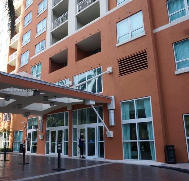 2000 N Bayshore Dr # 910, Miami FL 33137