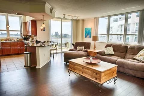 2000 N Bayshore Dr # 910, Miami FL 33137