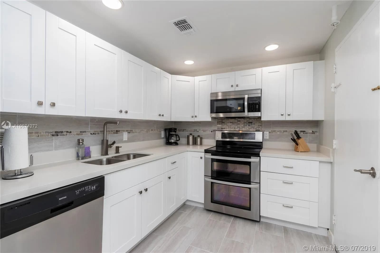 3801 S Ocean Dr # 11N, Hollywood FL 33019