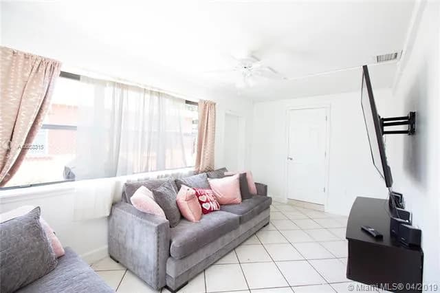 515 S 61 TER, Hollywood FL 33023