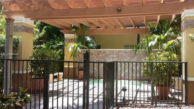 1801 N Flagler Dr # 916, West Palm Beach FL 33407