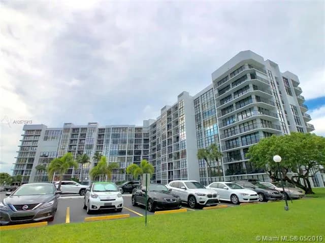 1 bedroom 1 bath for sale at 800 Parkview Dr # 616, Hallandale Beach FL 33009