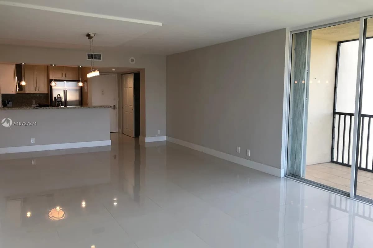 20335 W Country Club Dr # 909, Aventura FL 33180