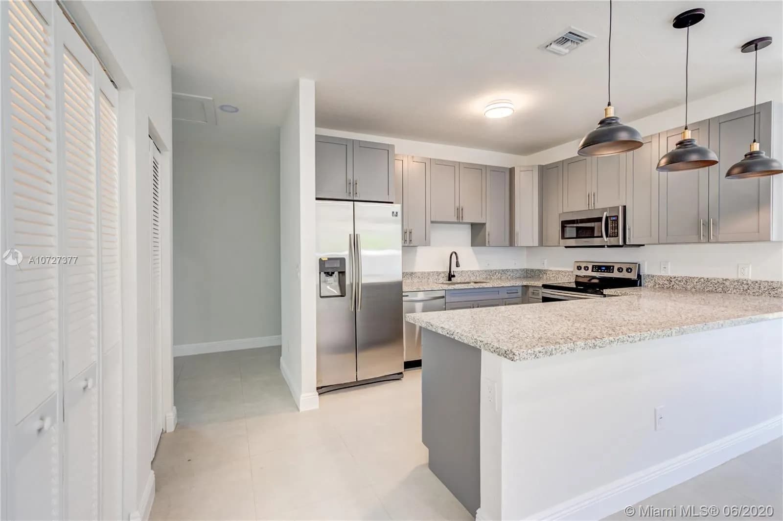 2912 NW 8th Pl, Fort Lauderdale FL 33311