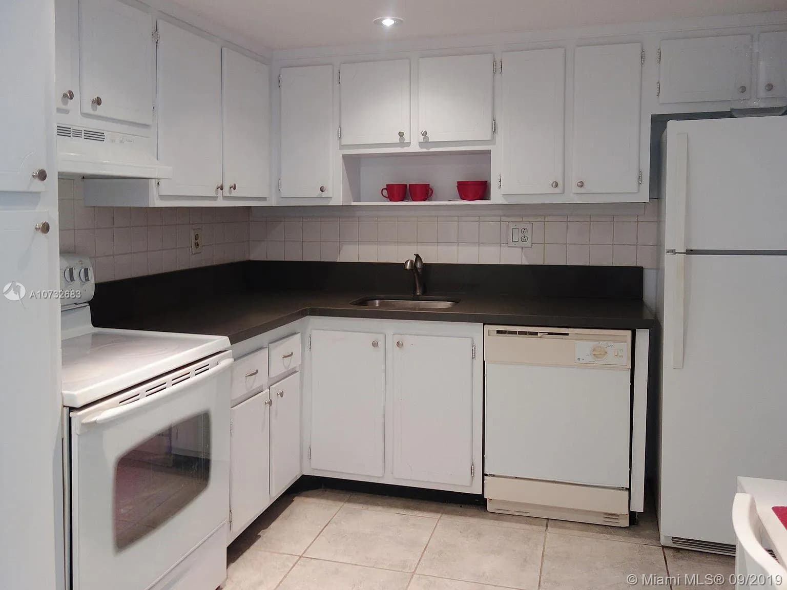 2751 Taft St # 405, Hollywood FL 33020