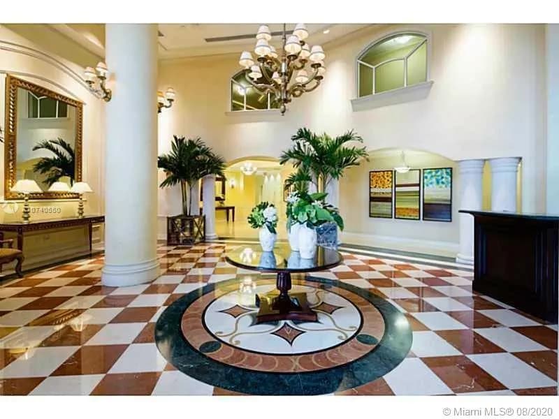 19900 E Country Club Dr # 616, Aventura FL 33180