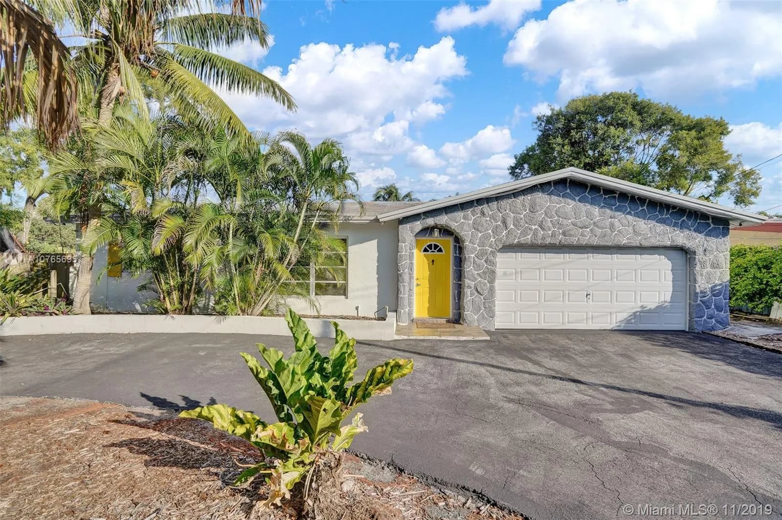 1733 SW 5th Pl, Fort Lauderdale FL 33312