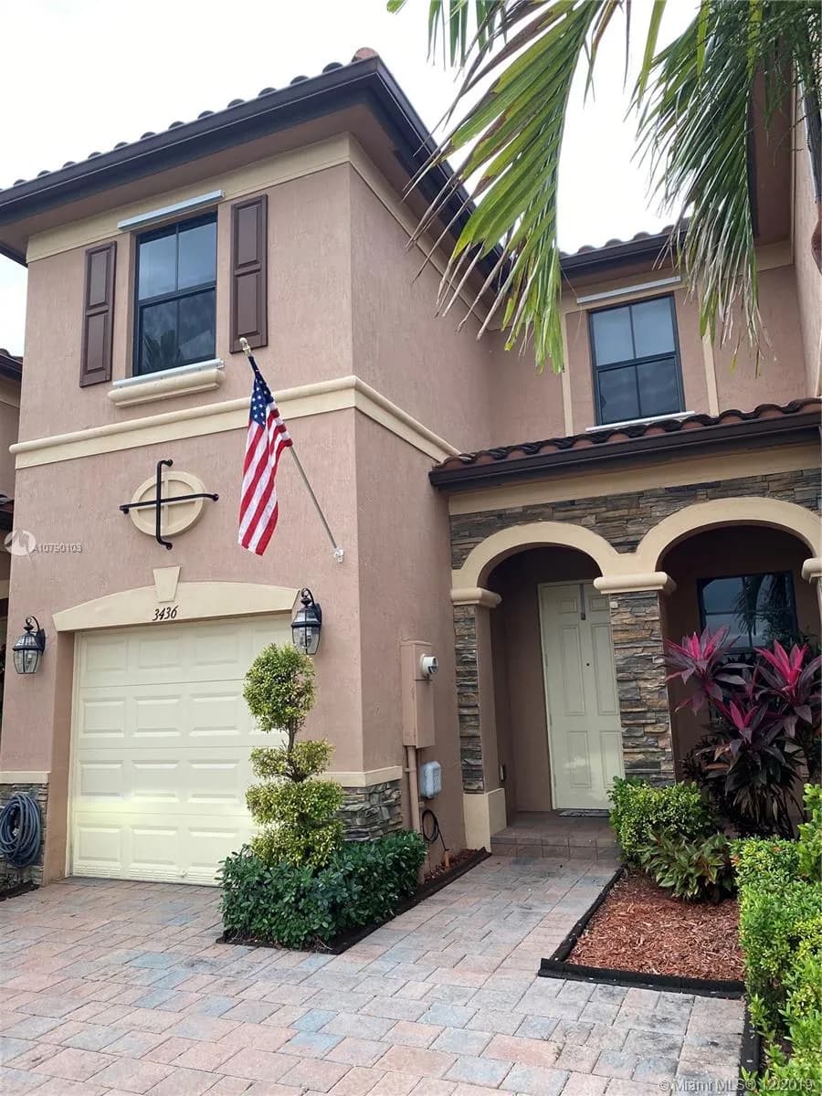 3436 W 90th St # 3436, Hialeah FL 33018