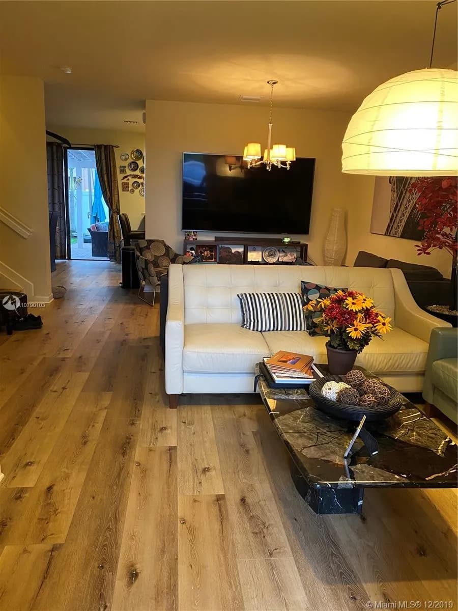 3436 W 90th St # 3436, Hialeah FL 33018