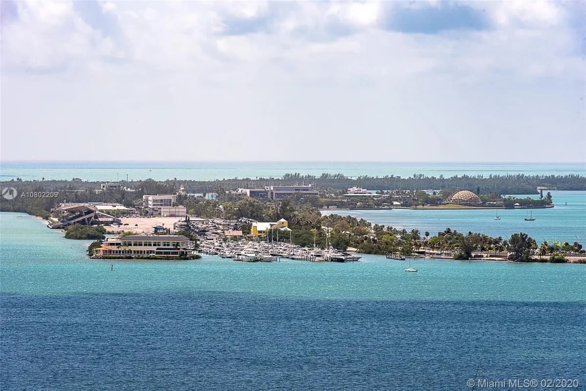 1155 Brickell Bay Dr # 2501, Miami FL 33131