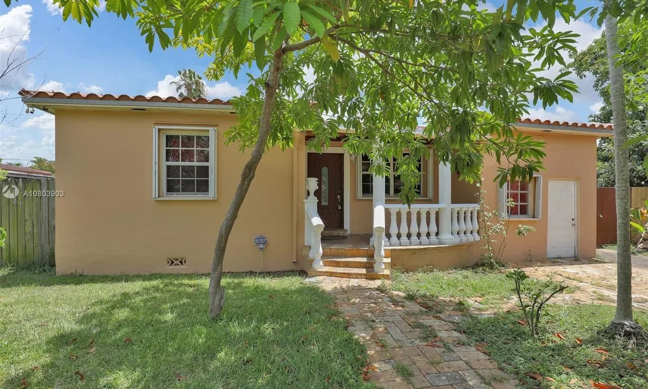 3 bedroom 2 bath for sale at 1180 NE 161st Ter, North Miami Beach FL 33162