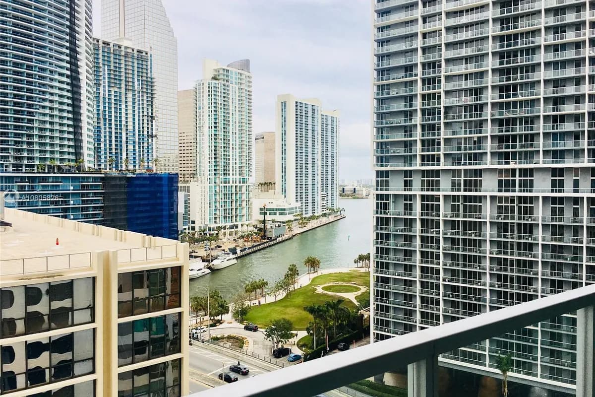 500 BRICKELL AV # 1505, Miami FL 33131