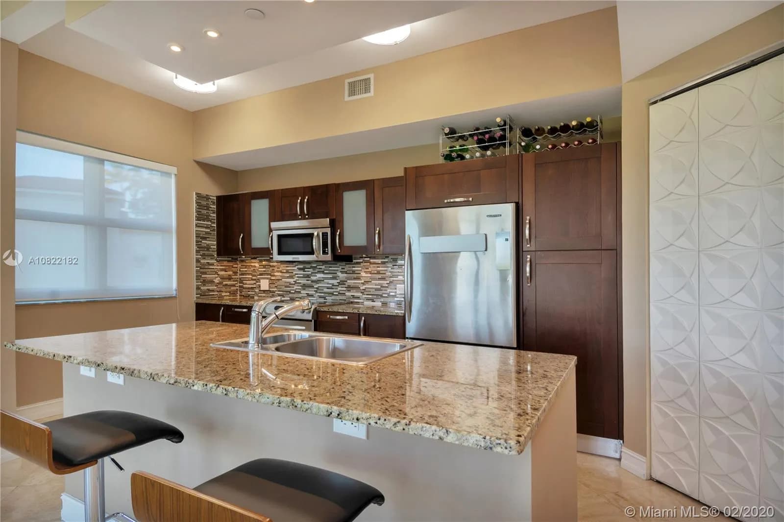 19900 E Country Club Dr # 402, Aventura FL 33180