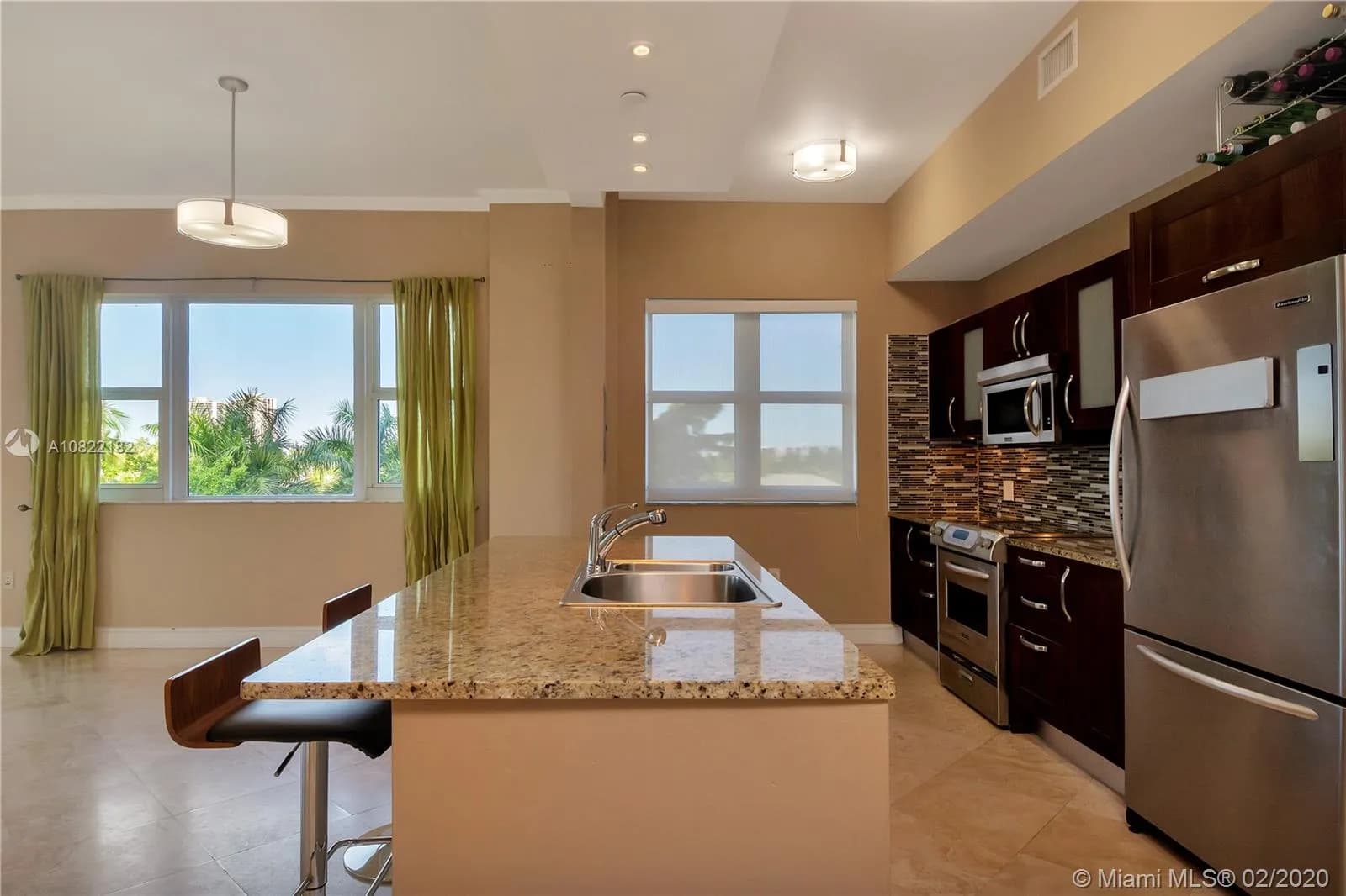 19900 E Country Club Dr # 402, Aventura FL 33180